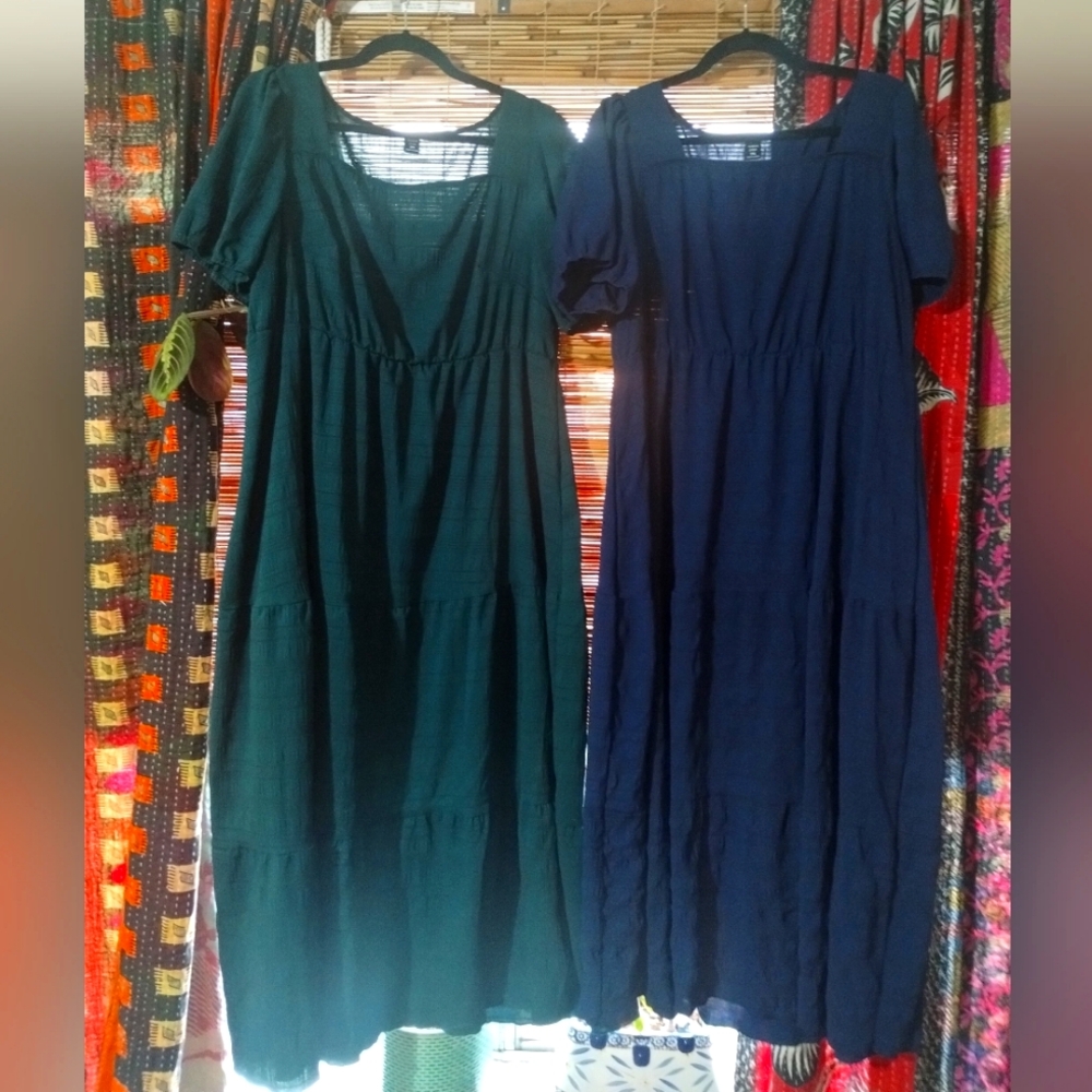 2 SHEIN Plus Square Neck Puff Sleeve Ruffle Hem Dress